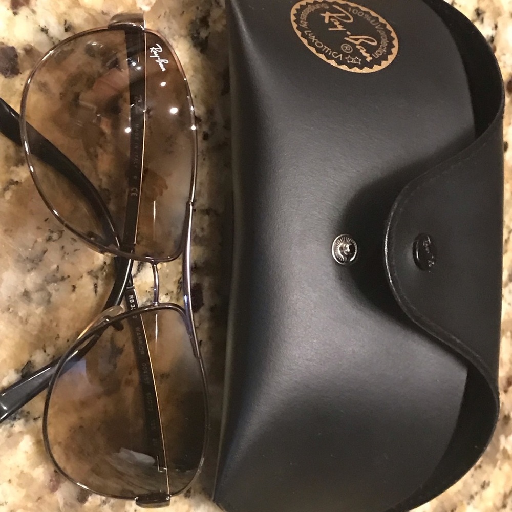 authentic Ray Ban aviator sunglasses